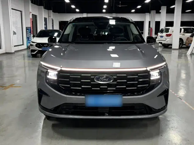 Ford Edge — Фото автомобиля 7