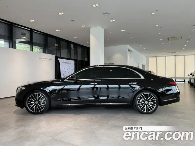 Mercedes-Benz S-Class — Фото автомобиля 8