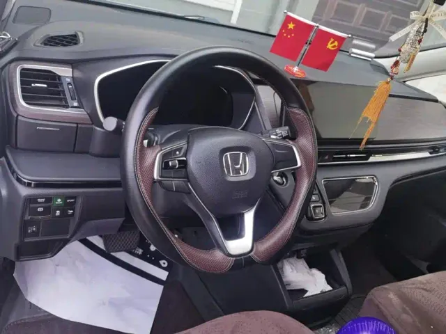 Honda Odyssey — Фото автомобиля 15