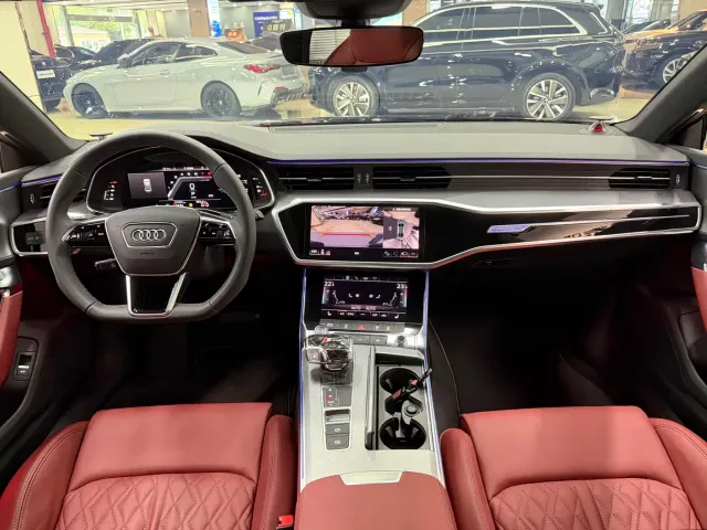 Audi A7L — Фото автомобиля 11
