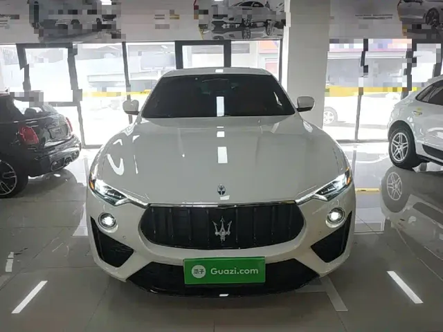 Maserati Levante — Фото автомобиля 2