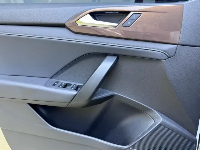 Volkswagen Tharu — Фото автомобиля 13