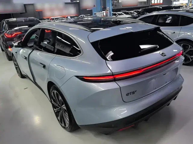 Nio ET5 Touring — Фото автомобиля 4