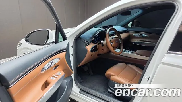 Genesis GV70 — Фото автомобиля 15
