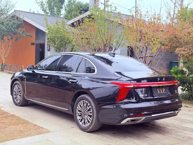 Hongqi H5 — Фото автомобиля 4