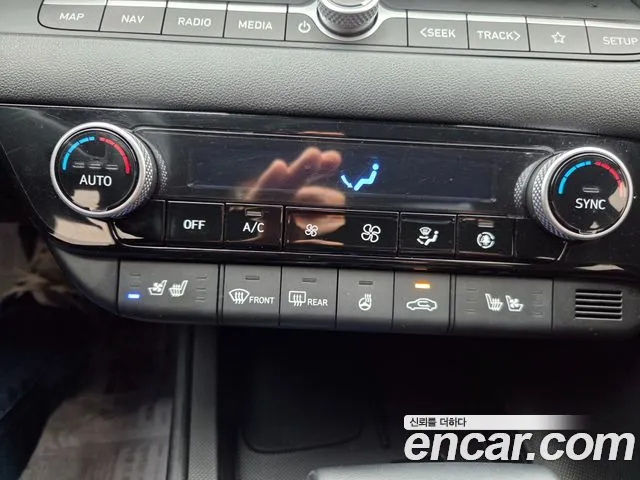 Hyundai AVANTE Новый Avante (CN7) — Фото автомобиля 10