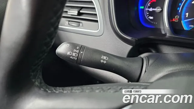 Renault-KoreaSamsung QM6 Новый QM6 2.0 LPe RE Signature 2WD — Фото автомобиля 30
