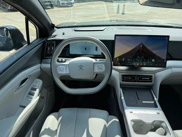 BYD Song Ultra — Фото автомобиля 6
