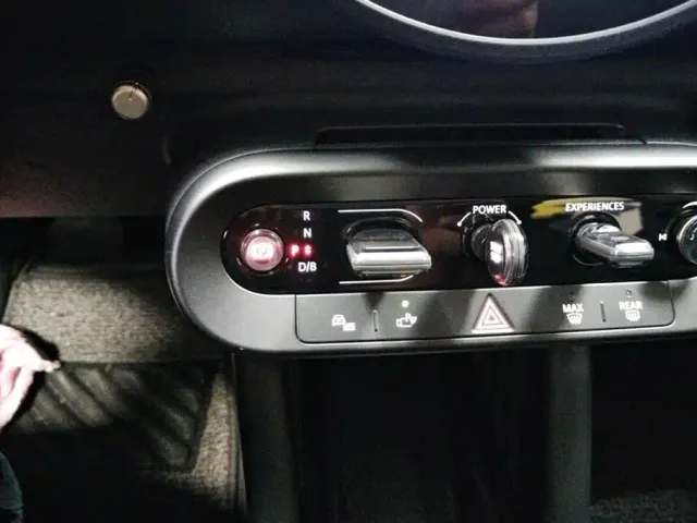 MINI Electric MINI ACEMAN — Фото автомобиля 15