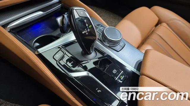 BMW 5 Series G30 — Фото автомобиля 9