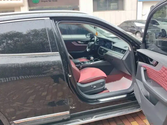 Hongqi HS5 — Фото автомобиля 17