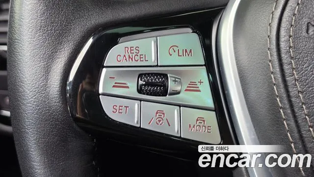 BMW 5 Series G30 — Фото автомобиля 16