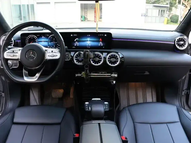 Mercedes-Benz A-Class — Фото автомобиля 2