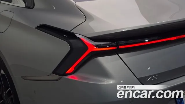Kia K8 (New) Hybrid — Фото автомобиля 8