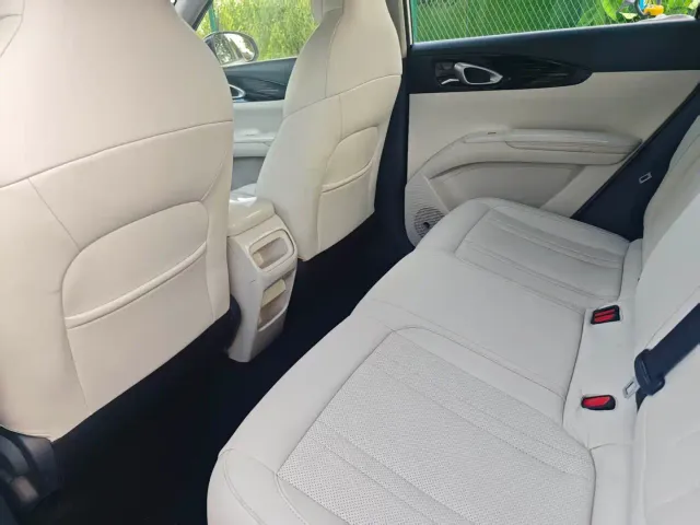 Geely Starry Wish — Фото автомобиля 9
