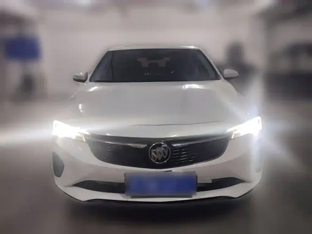 Buick Verano — Фото автомобиля 4