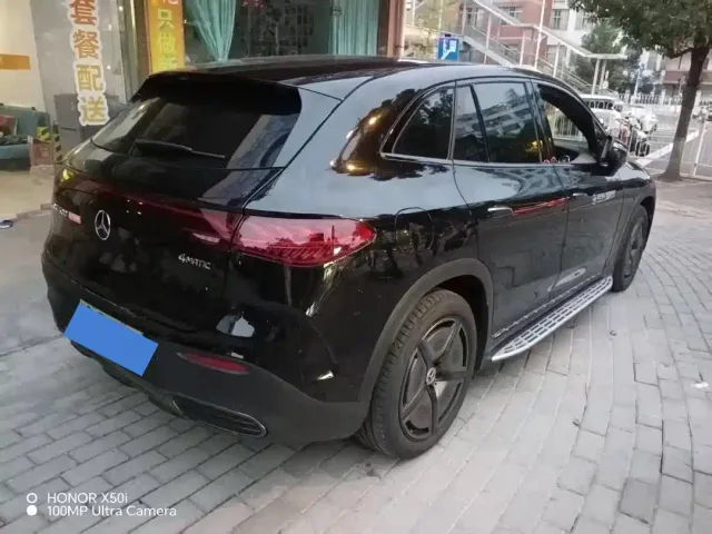 Mercedes-Benz EQE SUV — Фото автомобиля 6
