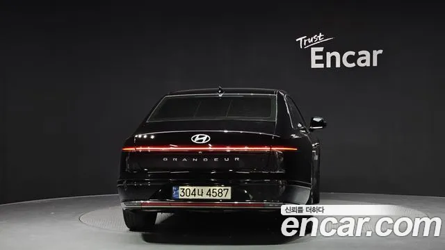 Hyundai Grandeur Grandeur (GN7) 2.5 Бензин 2WD — Фото автомобиля 4