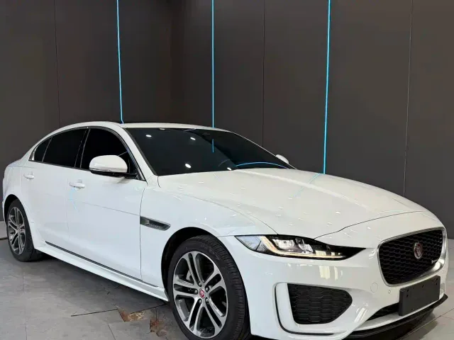 Jaguar XEL — Фото автомобиля 3