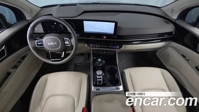 Kia Carnival Generation 4 — Фото автомобиля 10