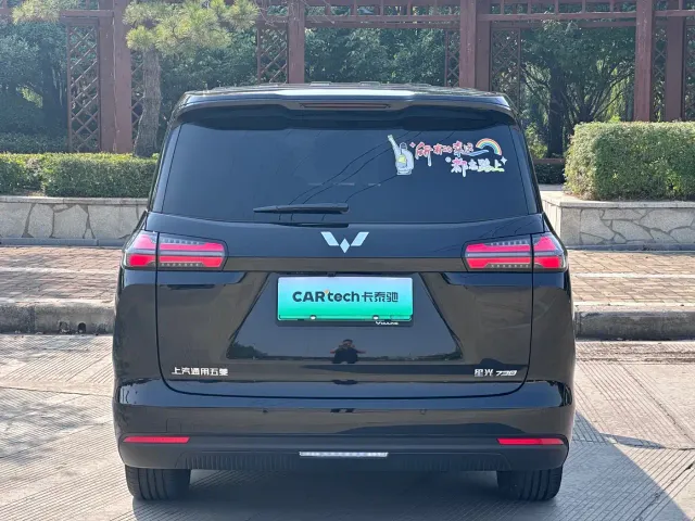 Wuling Starlight 730 — Фото автомобиля 9