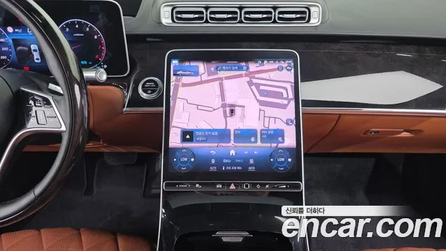 Mercedes-Benz S-Class — Фото автомобиля 16