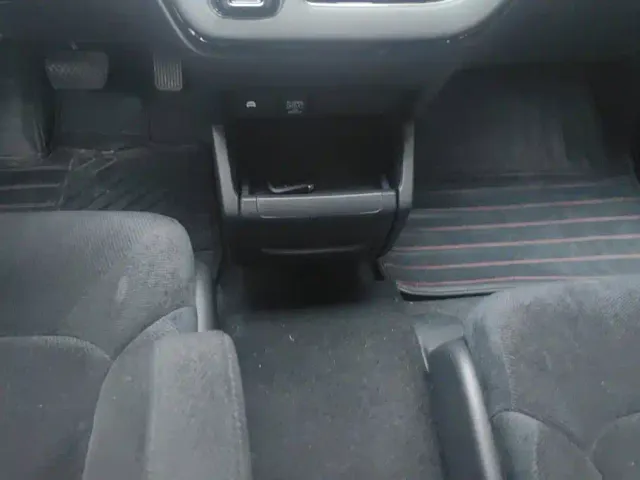 Honda Odyssey — Фото автомобиля 16