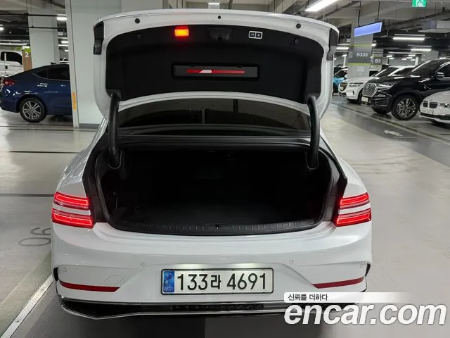 Genesis G80 RG3 — Фото автомобиля 6