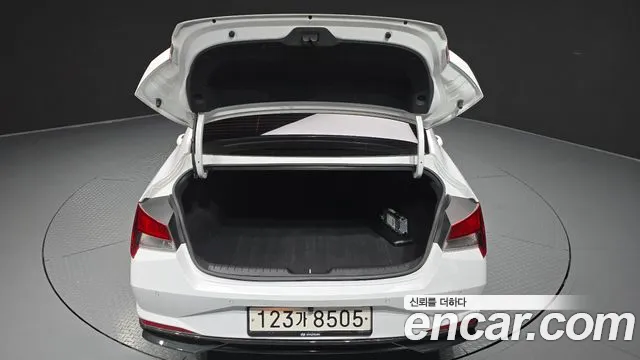 Hyundai Avante CN7 — Фото автомобиля 20
