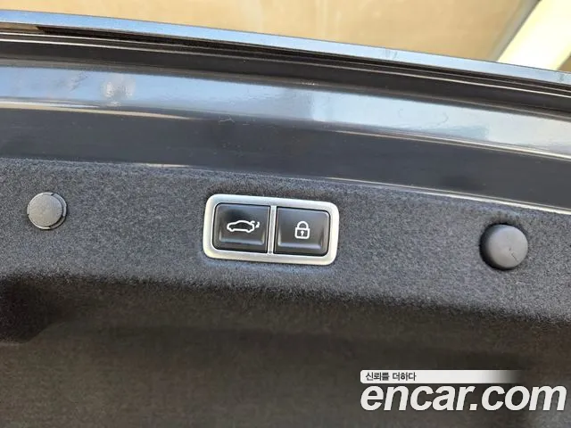 Hyundai Grandeur GN7 — Фото автомобиля 19