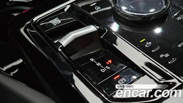 BMW 5-Series — Фото автомобиля 9