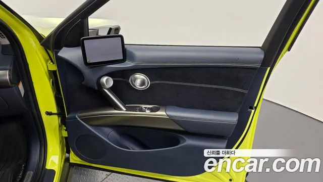 Genesis GV60 — Фото автомобиля 13