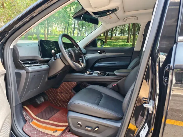 Ford Lingrui — Фото автомобиля 8
