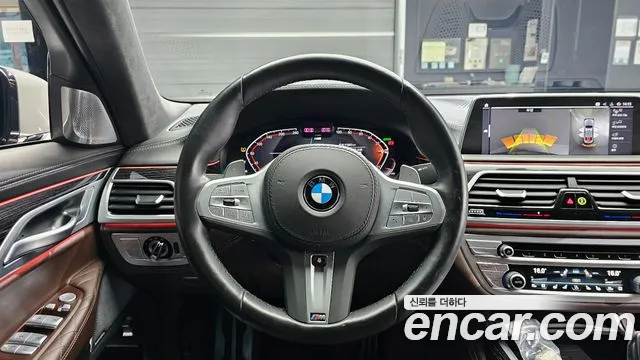 BMW 7 Series — Фото автомобиля 13