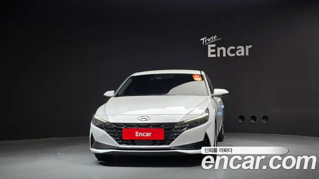 Hyundai Avante CN7 — Фото автомобиля 3