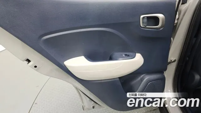 Hyundai Venue — Фото автомобиля 14