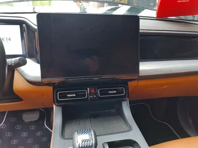 GAC Trumpchi GS8 — Фото автомобиля 12