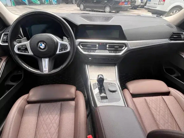 BMW 3 Series — Фото автомобиля 13