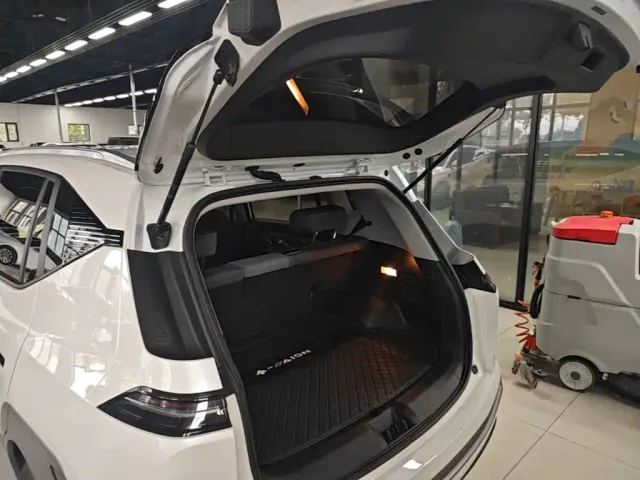 GAC Aion Y — Фото автомобиля 18