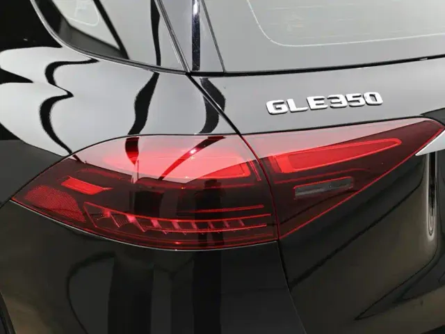 Mercedes-Benz GLE-Class — Фото автомобиля 30