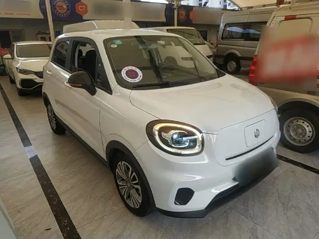 Leapmotor T03 — Фото автомобиля 3