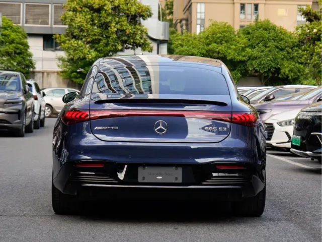 Mercedes-Benz EQS AMG — Фото автомобиля 5