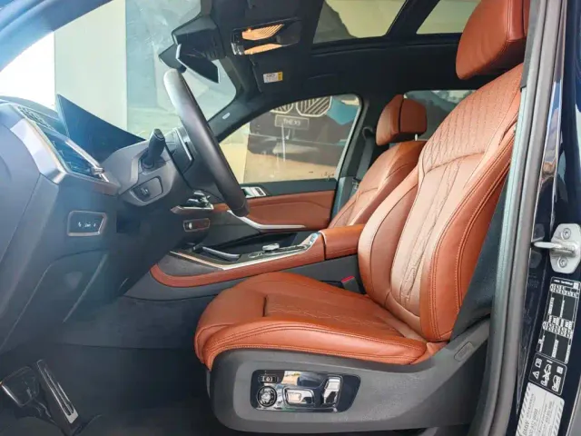 BMW X7 — Фото автомобиля 12