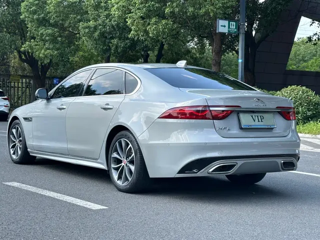 Jaguar XFL — Фото автомобиля 6