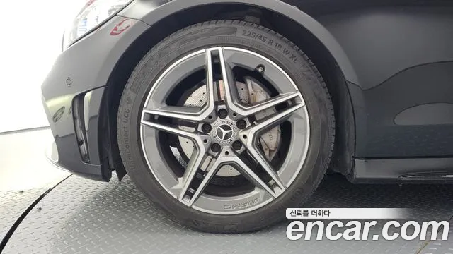 Mercedes-Benz C-Class W205 — Фото автомобиля 5
