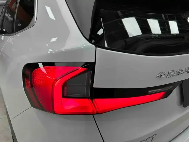 BMW X1 — Фото автомобиля 25