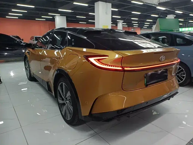 Toyota bZ5 — Фото автомобиля 4