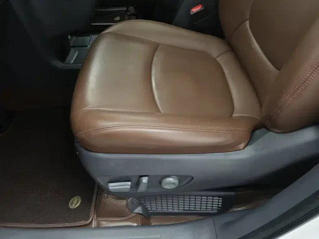 Toyota Granvia — Фото автомобиля 20
