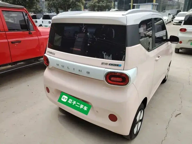 Wuling Hongguang Mini EV — Фото автомобиля 6