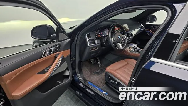 BMW X6 xDrive40i M Sport — Фото автомобиля 11